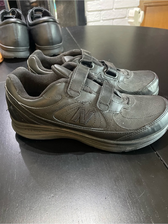 New Balance Shoes - New Balance Women's Black WW577 Walking Hook Loop Shoe Size 8 sneaker work